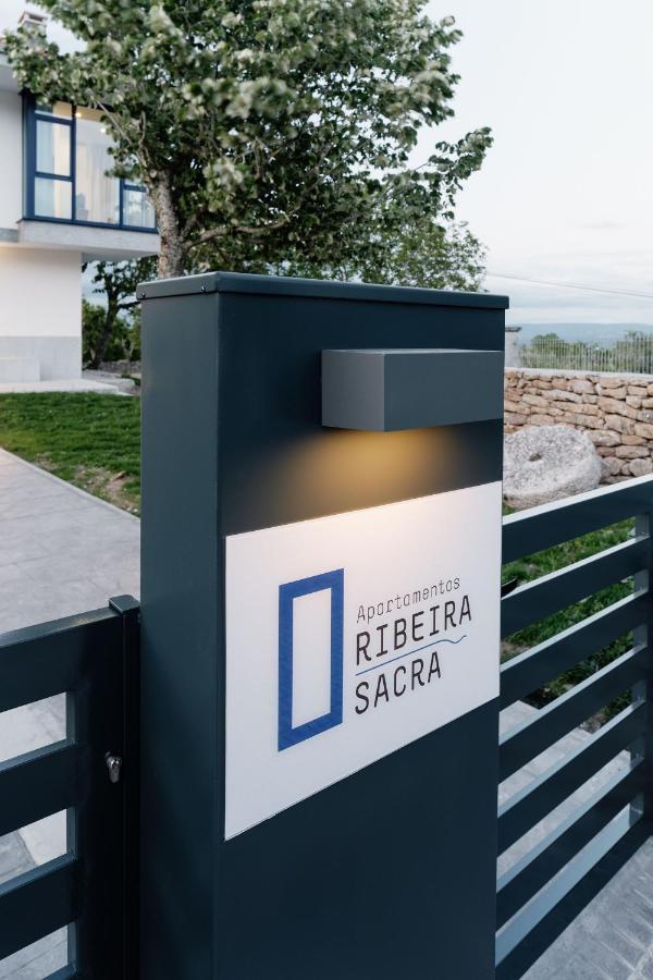 Apartamentos Ribeira Sacra Parada del Sil Bagian luar foto